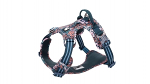 Safety and Comfort in Full Bloom: The Features of High-Quality Floral Harnesses